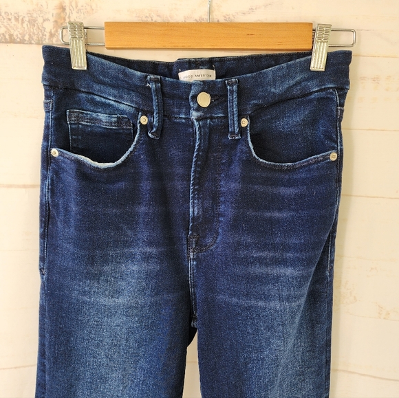 Good American Always Feels Good Classic Slim Straight Jeans - Picture 6 of 13
